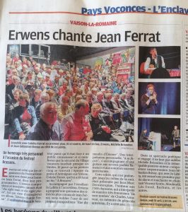 Erwens chante Ferrat à Vaison la Romaine - article de presse